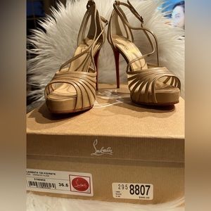 Christian Louboutin Filamenta sandals with mesh and leather, in nude.